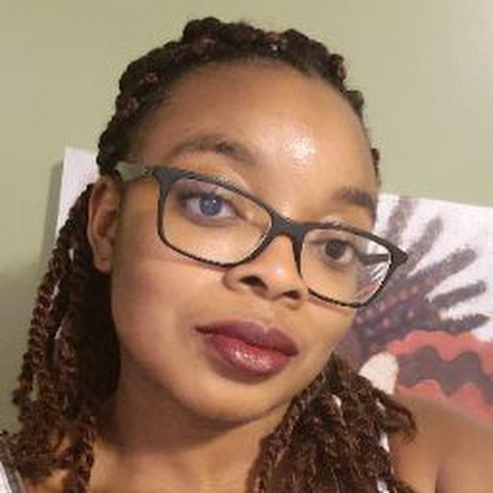 Meet your Posher, Alicia
